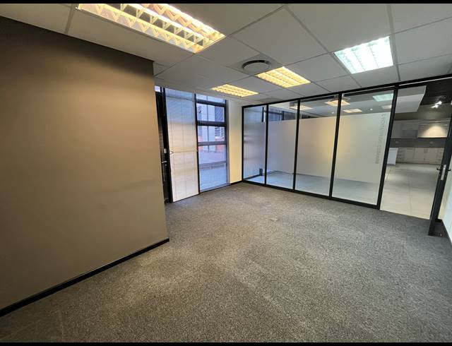 250M² OFFICE TO LET IN OBSERVATORY